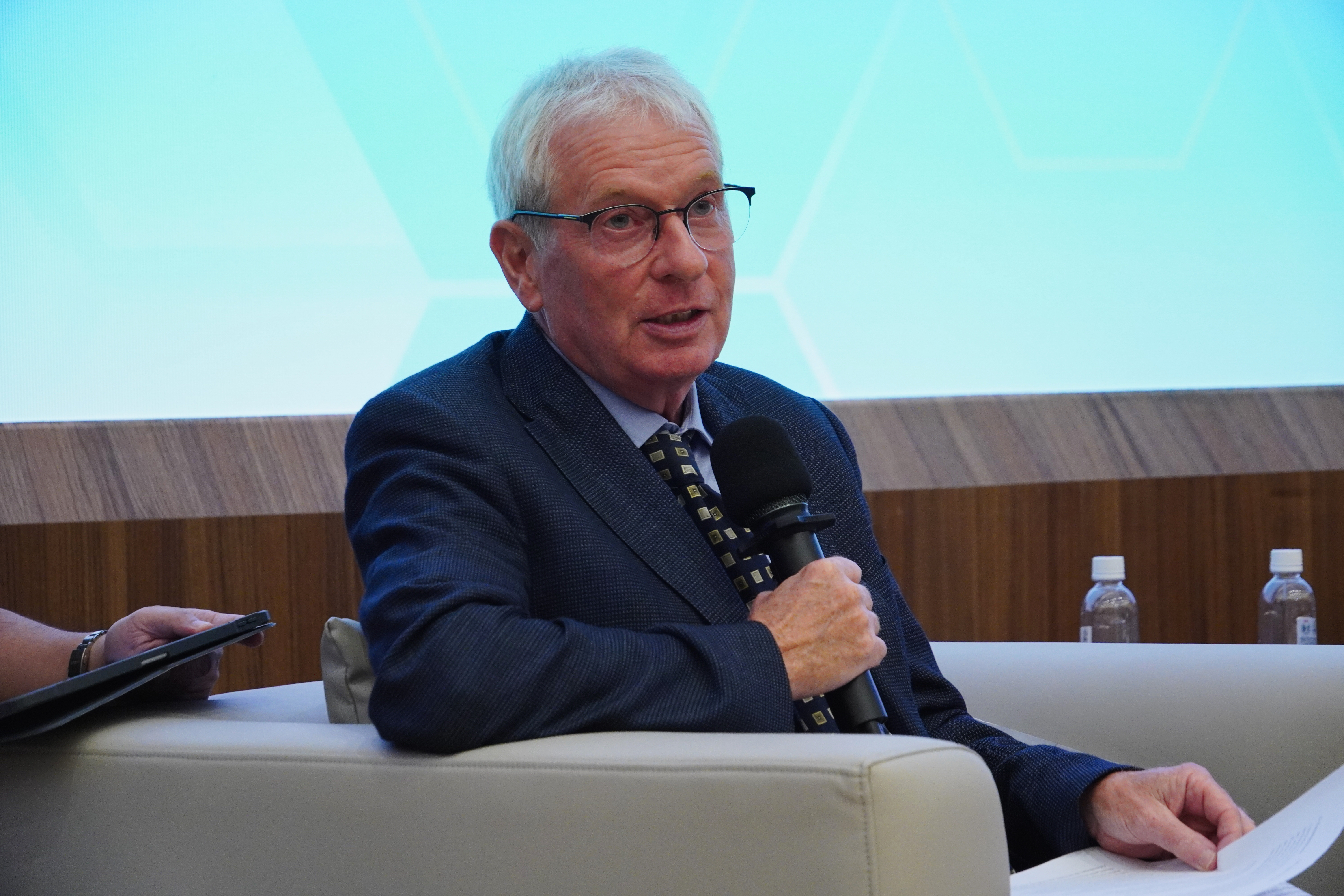 本次論壇主講人Prof. Dr. Andreas Roth。